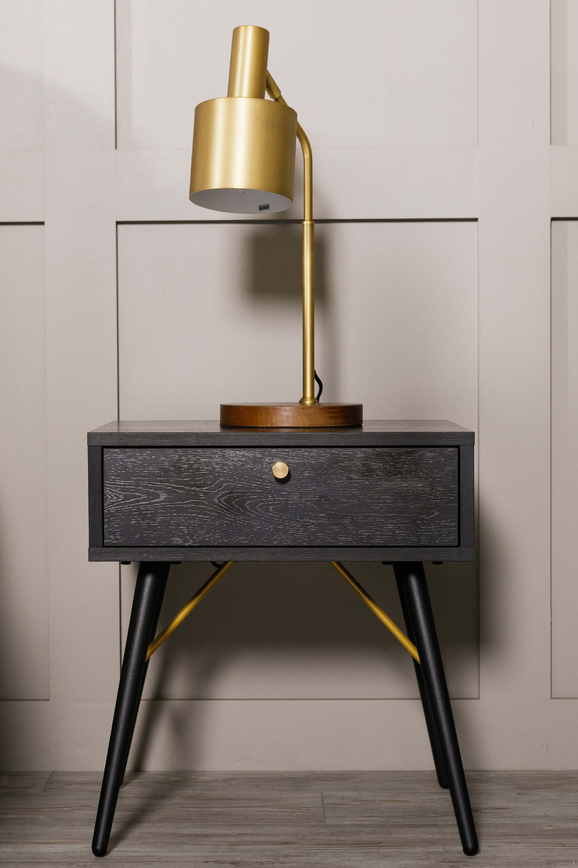 Holburn Bedside Table – Mid-Century Style